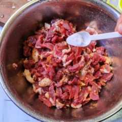 简单易做的#家庭烤箱版羊肉串#，让人吃了还想吃