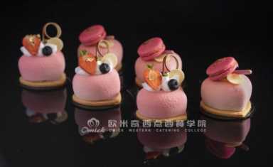 品牌蛋糕店加盟连锁,想开蛋糕店是加盟好还是去培训班好插图5 开一家蛋糕店,是直接去加盟还是去蛋糕培训学校学习?