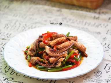 炒鱿鱼丝怎么炒好吃又嫩,如何烹饪出美味可口嫩滑的鱿鱼插图17 怎样炒鱿鱼鲜香滑嫩又入味?这样简单炒一炒,鲜美清爽,味道好正