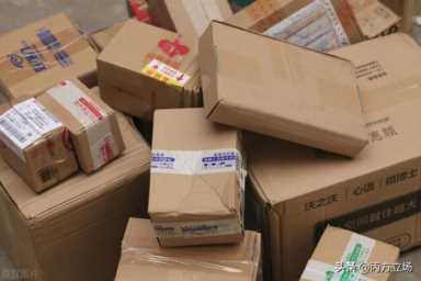 适合小县城开的加盟店,在小县城加盟什么小吃比较好插图1 在内地县城做快运物流加盟店,一年真能赚取几十万?听听真实经历