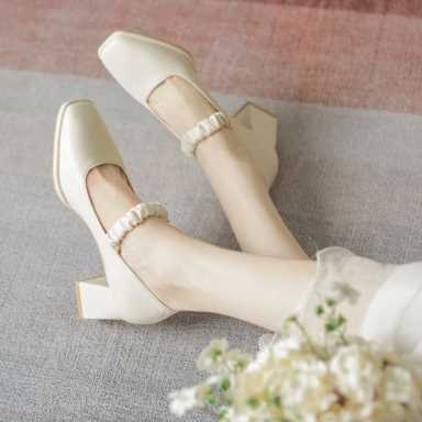 2023年值得买的女人味高跟鞋，这10款太好看了