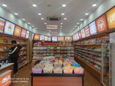 如何选择合适的零食店加盟品牌加盟？