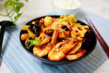 健康少油版【麻辣香锅】的做法+配方，口感比较清爽，相当的好吃