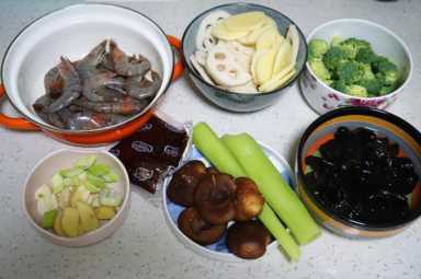 健康少油版【麻辣香锅】的做法+配方，口感比较清爽，相当的好吃