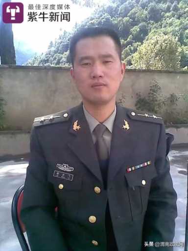 10岁才知爸爸牺牲10年，作文《我的爸爸》看哭许多人