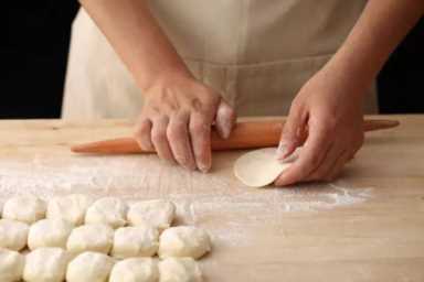 60平米小笼包店每日收入1.5万，这个品牌有何过人之处？