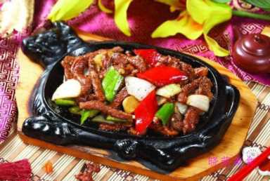 铁板烤肉、铁板鱿鱼、铁板牛肉、铁板牛蛙、铁板牛柳的美味做法