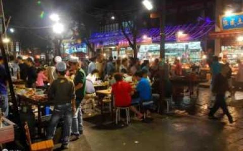 自助旋转小火锅赚钱吗，创业小商机及其带来的收益