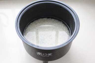 吉野家牛肉饭的做法,吉野家的牛肉饭怎么做最好吃插图9 自制吉野家牛肉饭,外面一碗的价钱够全家吃,做法简单,一看就会