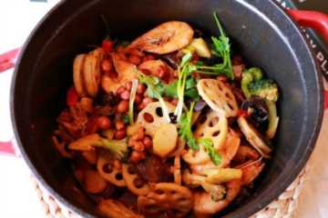 吃了这碗麻辣香锅，一口下肚感觉超暖