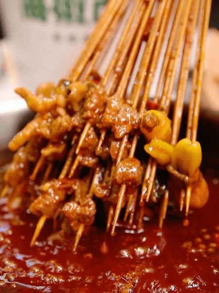 又踩雷？！加盟了“小郡肝串串香”却被禁止开业