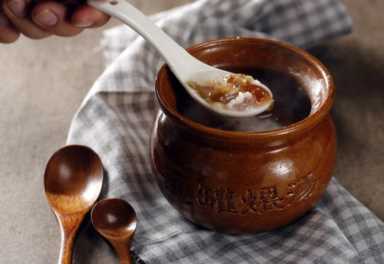 瓦缸小吃的种类和做法,瓦缸小吃的做法和食用方法插图5 以瓦罐为容器,种类多样,一罐煨汤,天下奇鲜