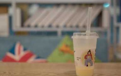 适合年轻人创业开的店,奶茶对青少年生活的影响