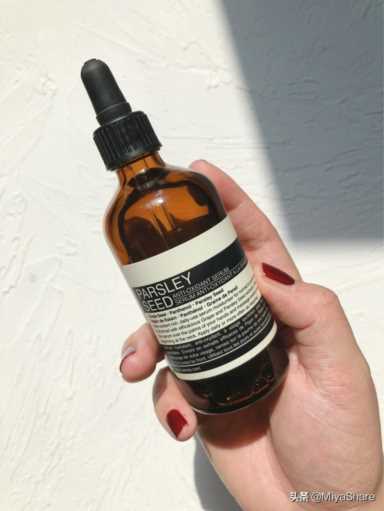 8款精华推荐：小棕瓶抗老，绿宝瓶修护，国货润百颜很靠谱