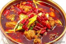 大厨分享鸡公煲的传统配方和流程，学会开店家用都可以，口味独特