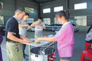 烟草行业单位携手零售客户共同努力发展插图7 爱心驿站 温暖港湾