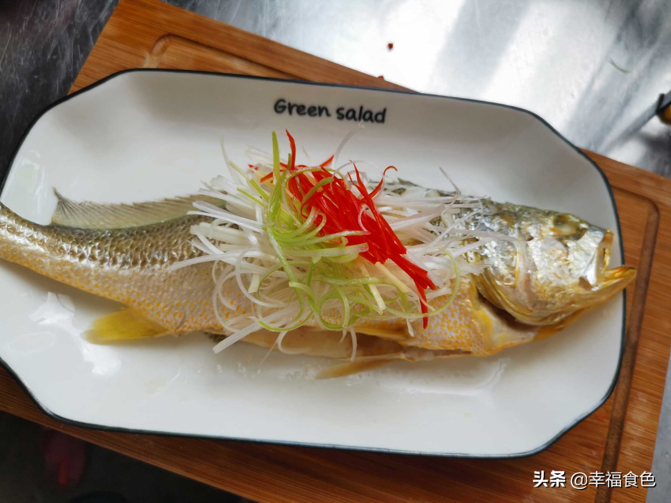 怎样做黄花鱼好吃，清蒸黄花鱼的家常做法窍门