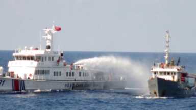 中国海警驱离5艘非法闯入的日本船只，钓鱼岛这场仗，攻守易形了！