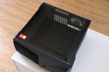 酷冷至尊毁灭者三代至尊版，结构设计合理的中塔机箱