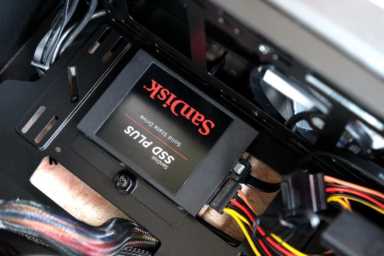 酷冷至尊毁灭者三代至尊版，结构设计合理的中塔机箱