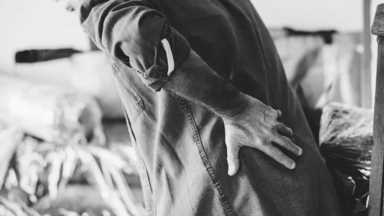 这种肿瘤会伪装！尤其是“腰痛”人群，千万要小心