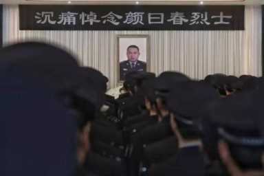 被凶徒拖行200多米，他至死不肯放手……英雄，一路走好！