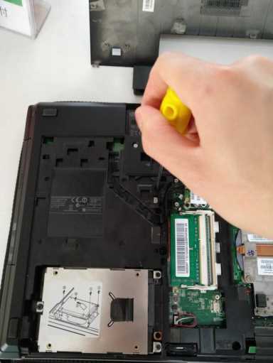 折腾下洋垃圾-惠普ELITEBOOK 8570P准系统，超出预期！