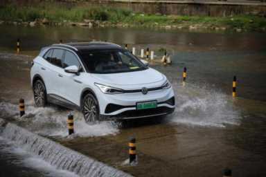 欧洲爆款电车ID.4深度评测：Model 3之外更好的选择？