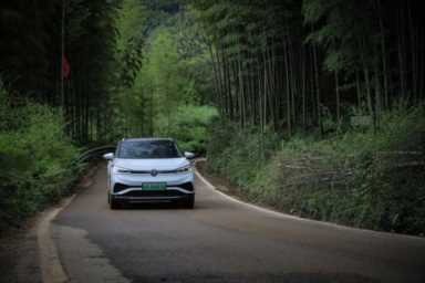 欧洲爆款电车ID.4深度评测：Model 3之外更好的选择？
