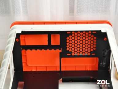 机箱也能穿衣服啦？迎广ALICE机箱评测