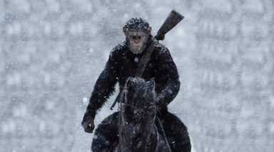 你看懂《猩球崛起3》了吗？凯撒对人类的宽容，从而一跃成“圣”