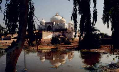 巴基斯坦总统阿里·布托被处绞刑，行刑前说：我是一个无罪之人