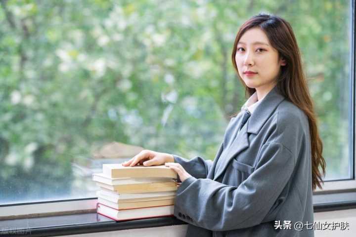 美白防晒乳，哪个牌子防晒霜美白特别白的