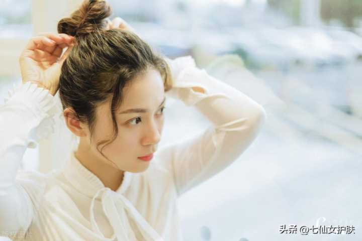 美白防晒乳，哪个牌子防晒霜美白特别白的