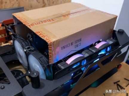 机箱风扇安装，台式电脑机箱风扇怎么安装