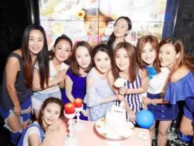 陈妍希的史上最美伴娘团，只能靠阿娇的颜拉高了