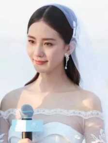 陈妍希的史上最美伴娘团，只能靠阿娇的颜拉高了