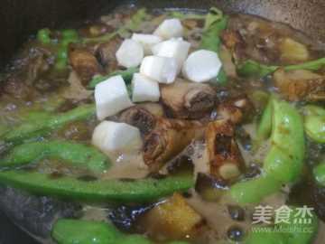 炖排骨时，有人先焯水，有人直接炖，大厨：都不对，教你正确做法