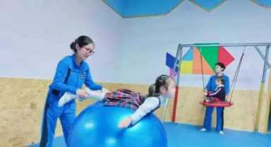 选择成都青羊区育文蒙特梭利幼儿园的十个理由，每一个都让你心动