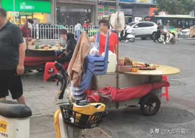 襄阳的“摆摊经济”来了，给你个摊位你会卖什么？摆摊能挣到钱吗