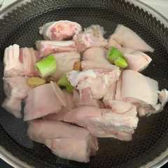 红烧猪蹄走起，简单又好吃，吃货来收藏哦