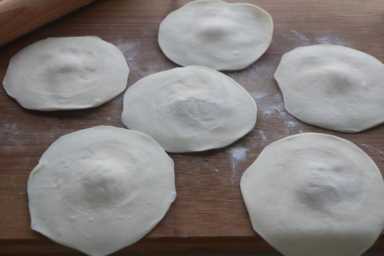 特色小肉饼，食材丰富口感解馋，越吃越香，多吃不腻，赶紧试一试