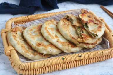 特色小肉饼，食材丰富口感解馋，越吃越香，多吃不腻，赶紧试一试