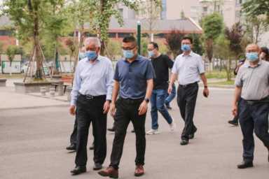 整形医院,祁佐良医生整形医院简介插图1 3年携手8家公立医院,“整形国家队”医生下基层,八大处整形技艺惠及广大患者