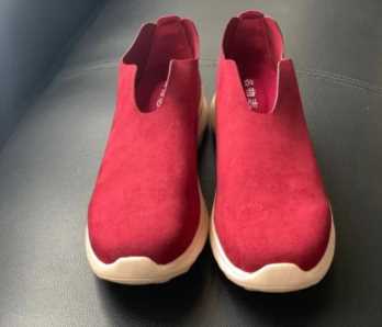 N名牌鞋老人鞋,目前老人鞋哪个品牌好插图1 N名牌鞋老人鞋,目前老人鞋哪个品牌好