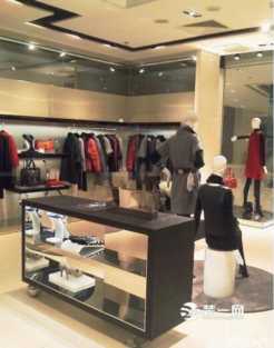 最新7平米-20平米服装店铺装修小型店面效果图大全