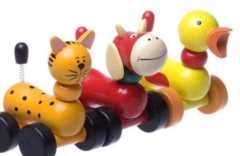 大学毕业生开玩具维修店，一个月净赚5万元