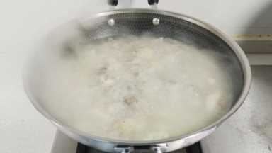 炖鸡汤时，牢记“3放3不放”搭配，最营养最好吃，煲鸡汤的做法