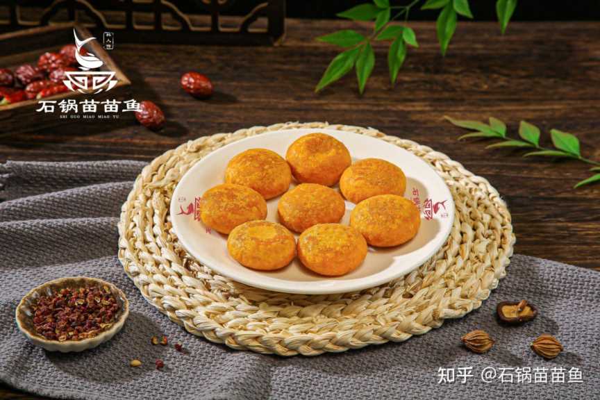 投资开店加盟,加盟火锅餐饮店有哪些优势和劣势插图3 投资开店加盟,加盟火锅餐饮店有哪些优势和劣势