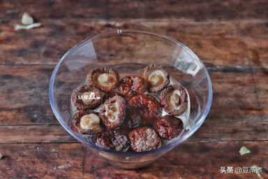 卤肉饭的做法最正宗的做法,如何做最正宗的卤肉饭插图7 **卤肉饭,香醇有味特下饭,但是做法别搞错了,只有这样做才香